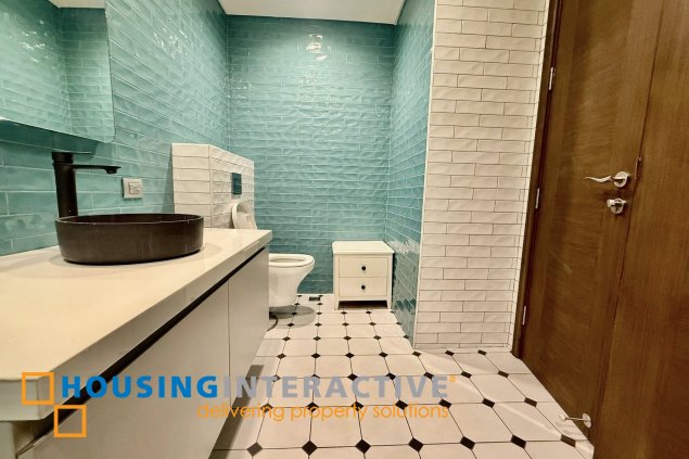 bi-level penthouse unit for sale/lease in the viridian at greenhills