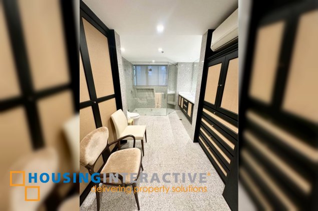 4br condo unit with parking for salein ortigas center