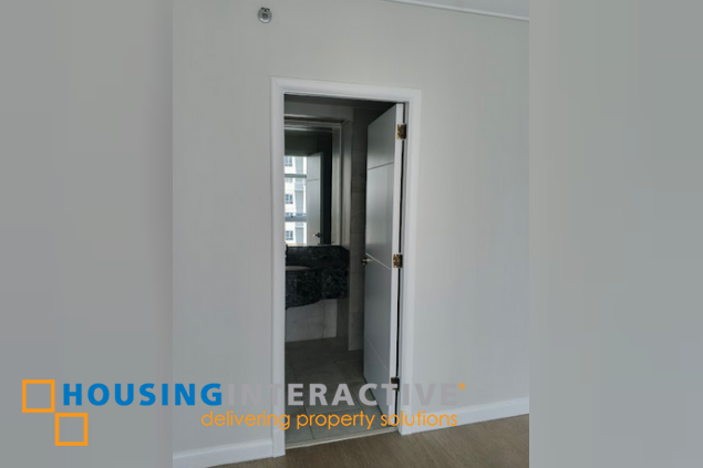 fully renovated 3br unit with parking for lease in pacific plaza towers