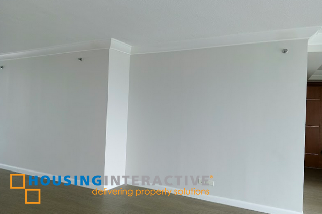 fully renovated 3br unit with parking for lease in pacific plaza towers