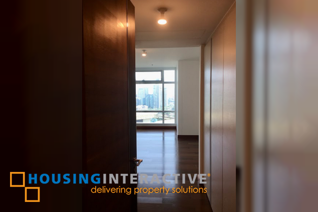semi-furnished 3br unit with parking for lease in two roxas triangle