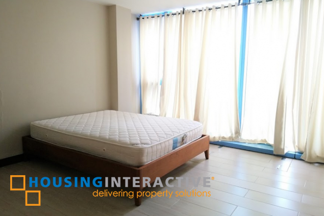 fully furnished 1br unit for lease in three central