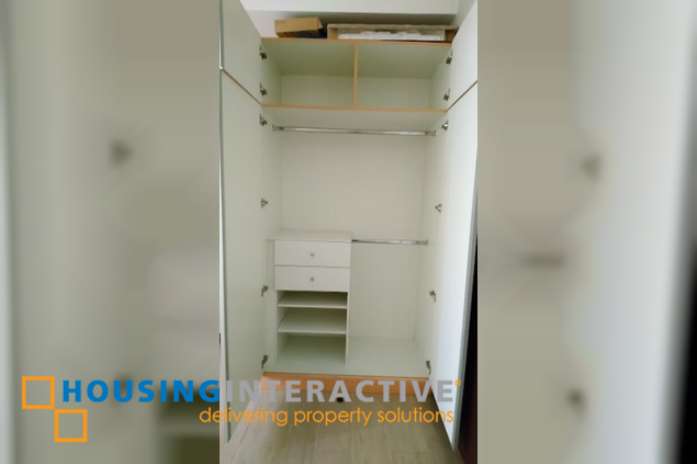 fully furnished 1br unit for lease in three central