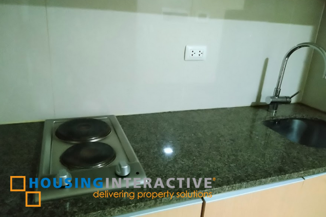fully furnished 1br unit for lease in three central