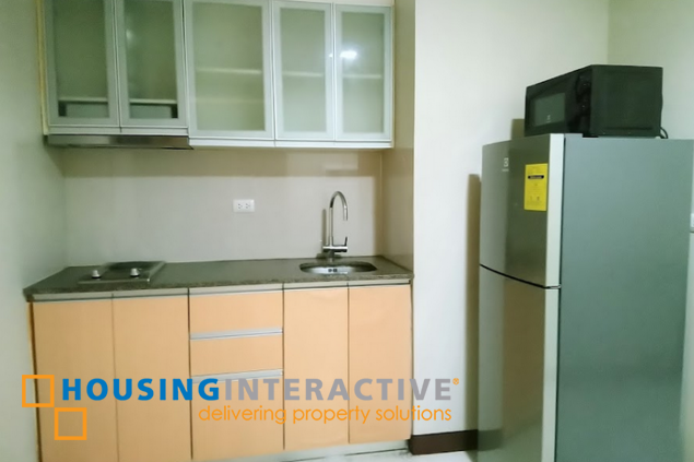 fully furnished 1br unit for lease in three central