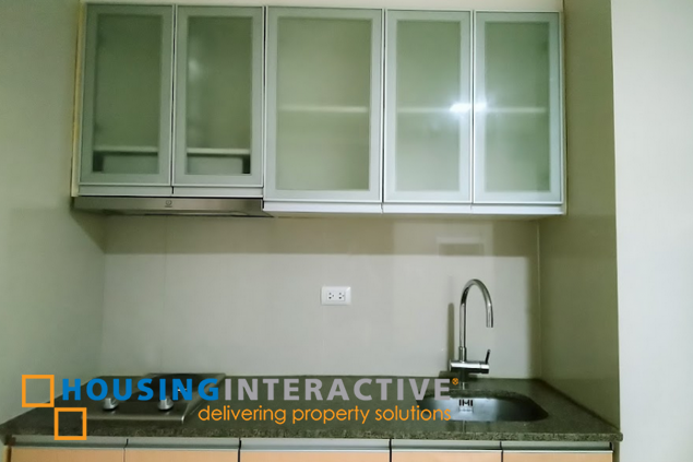 fully furnished 1br unit for lease in three central