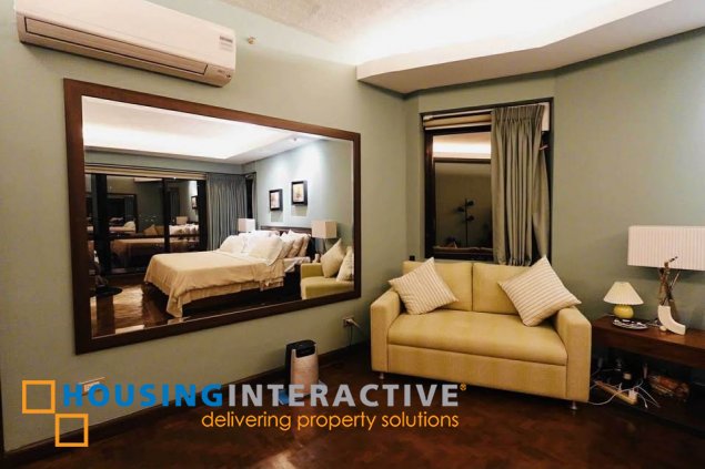 beautifully interiored with high end furnitures condo for sale in pacific plaza ayala