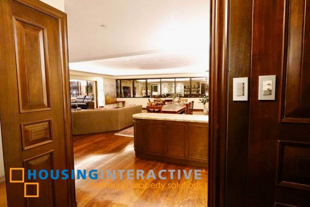beautifully interiored with high end furnitures condo for sale in pacific plaza ayala