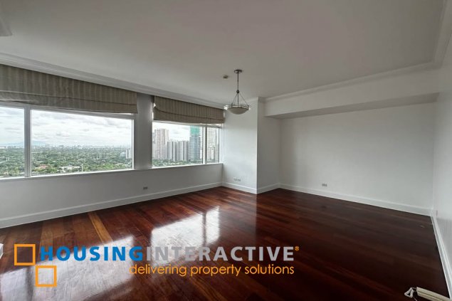 semi-furnished 3br unit with parking for lease in one roxas triangle