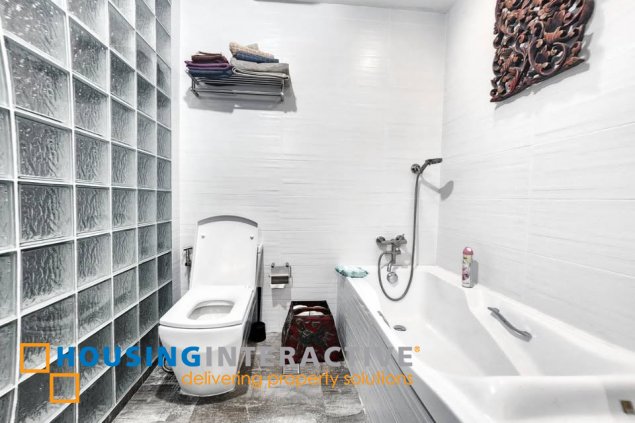 fully furnished 3br unit with parking for sale in eton residences