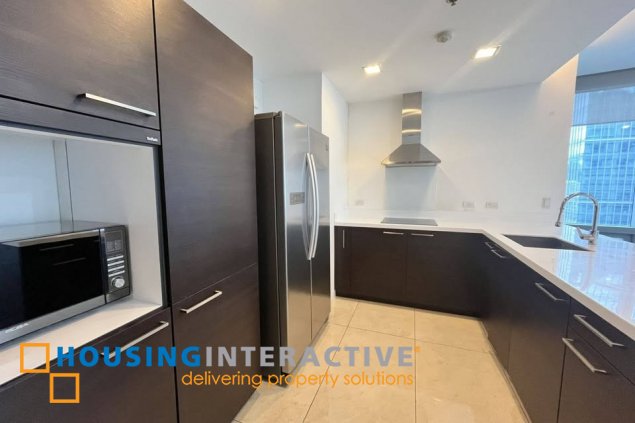 fully furnished 2br unit with 2 parking slots for rent in the suites