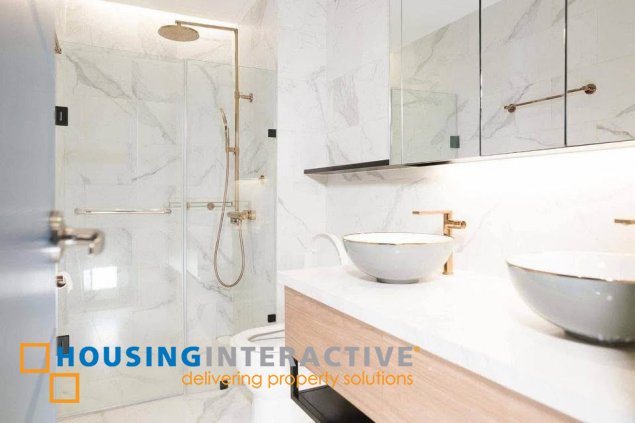 2 bedroom unit for sale in st. moritz private estates, mckinley west