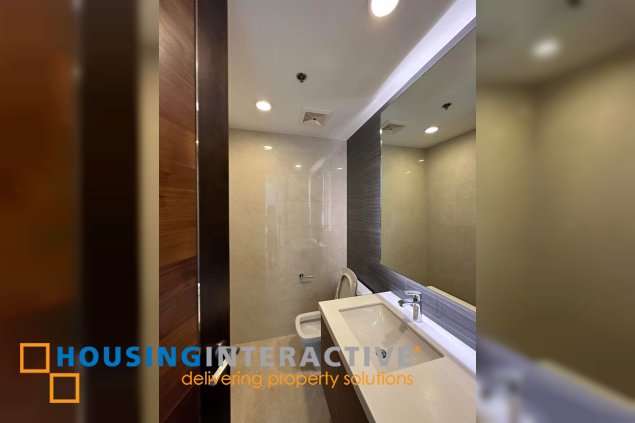 bare 3br unit with parking for rent in two roxas triangle