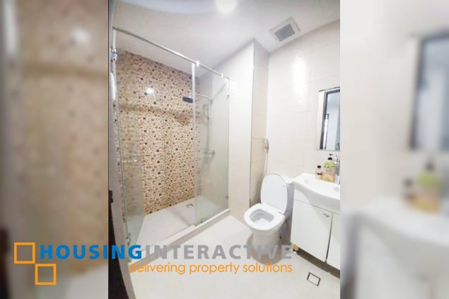 very beautiful 3 bedroom penthouse 3br for rent in makati: the stratosphere