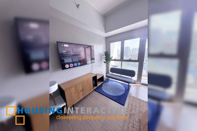 fully furnished studio unit with balcony for lease in uptown arts residence