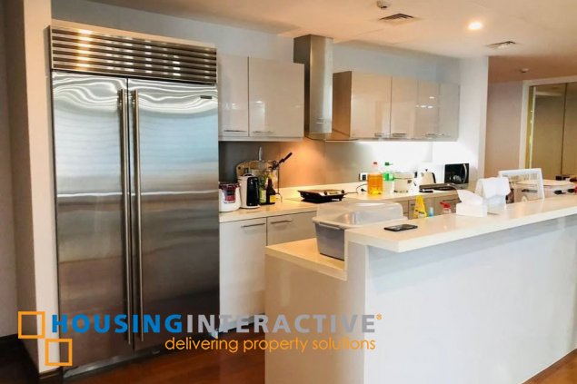 furnished 2br unit with parking for sale in horizon homes at shangri-la at the fort