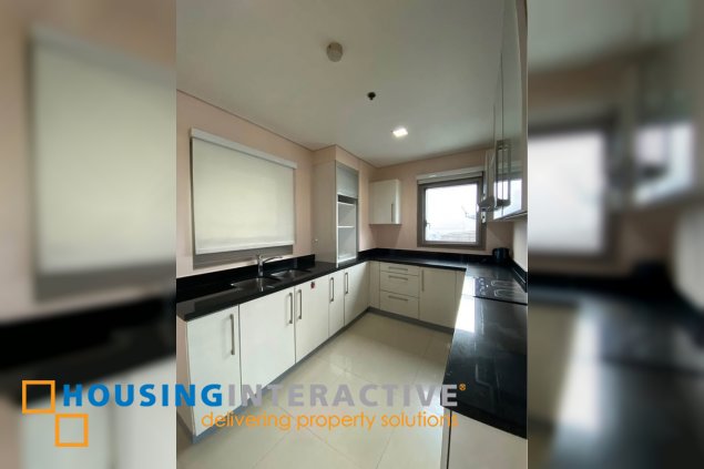 furnished 2br unit with parking for lease in the residences at greenbelt