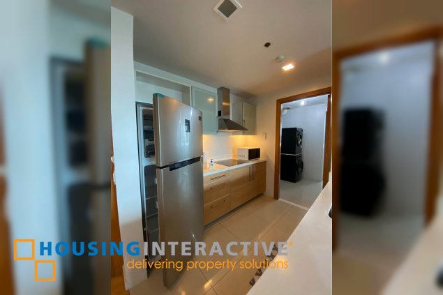 fully furnished 2br unit with parking for lease in park terraces
