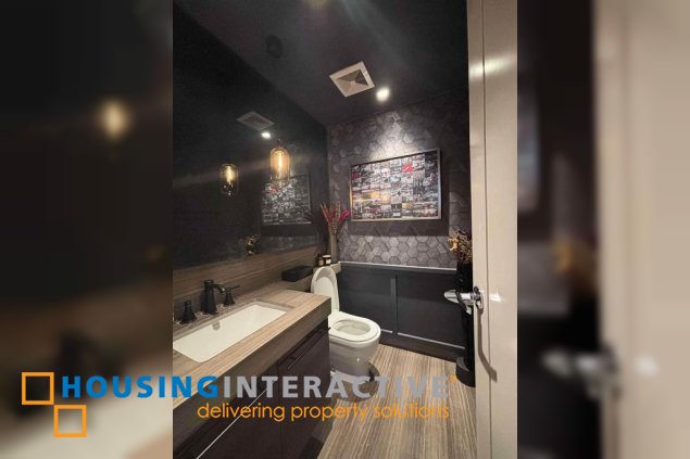 fully furnished 3br unit with parking for sale in proscenium at rockwell