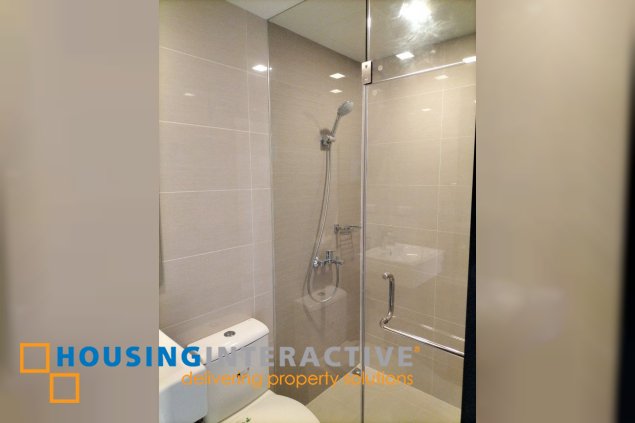 for sale:  the ellis makati