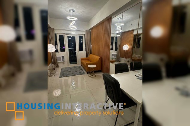 brandnew unit with balcony for lease in time square west