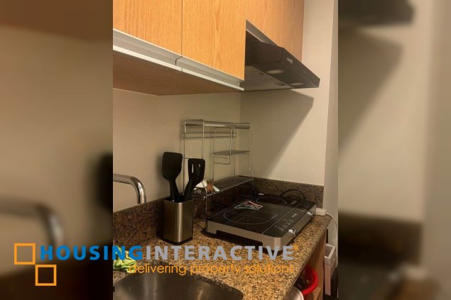 brandnew unit with balcony for lease in time square west