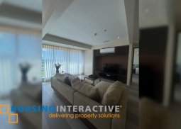 fully furnished 1br unit with parking for lease in one mckinley place