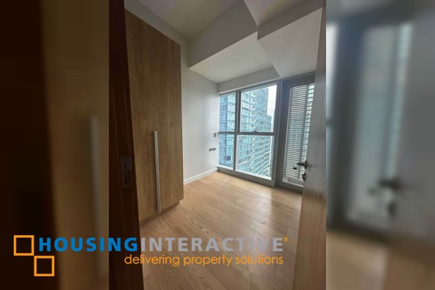 fully furnished 2br unit for lease in the season residences