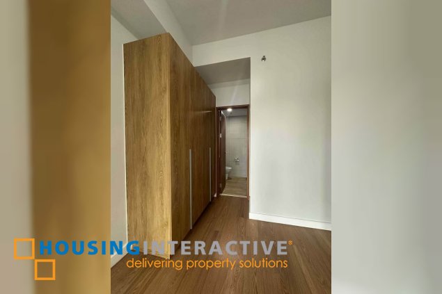 fully furnished 2br unit for lease in the season residences