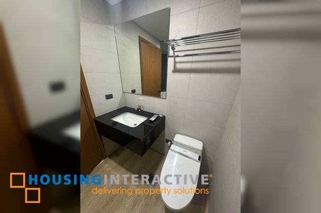 fully furnished 2br unit for lease in the season residences