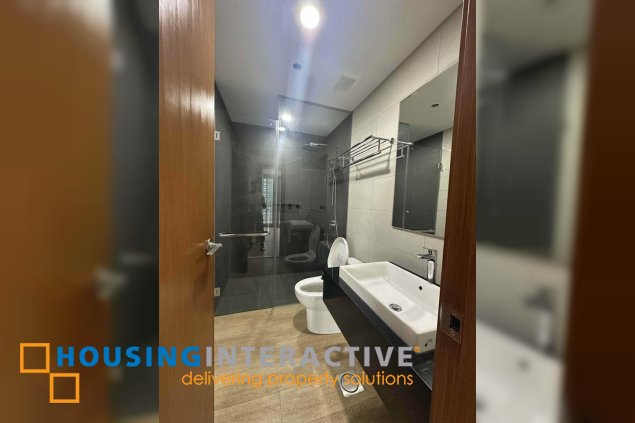 fully furnished 2br unit for lease in the season residences