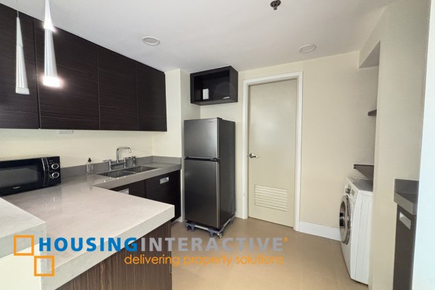 fully furnished 2br unit with parking for lease in edades tower