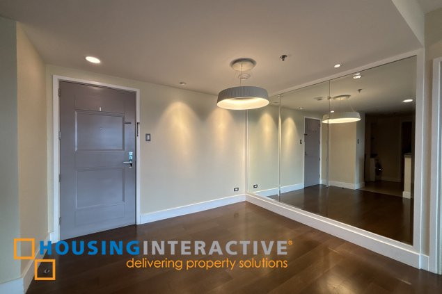 fully furnished 2br unit with parking for lease in edades tower