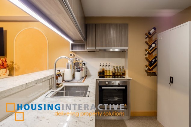 fully furnished 2br unit with parking for sale/lease in park mckinley west