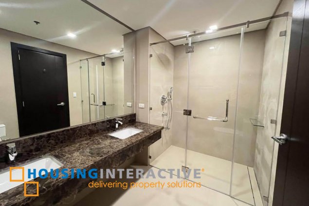 fully furnished 2br unit with parking for lease in garden towers