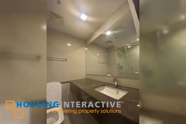 brand new 2br west gallery place for rent