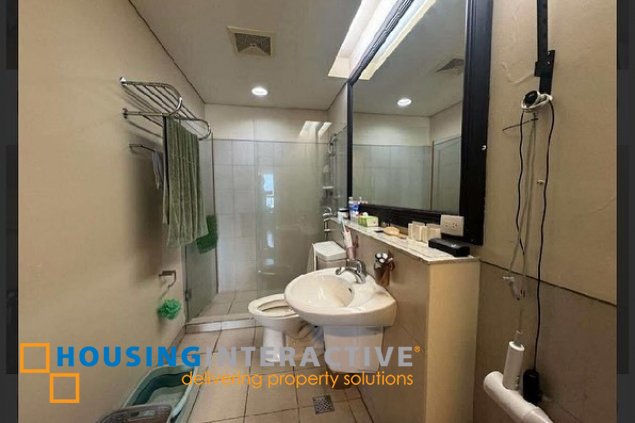 for sale 3br unit with parking for sale in the residences at greenbelt