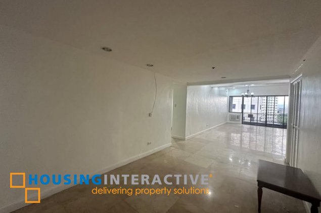 semi-furnished 3br unit with parking for sale in alexandra condominium