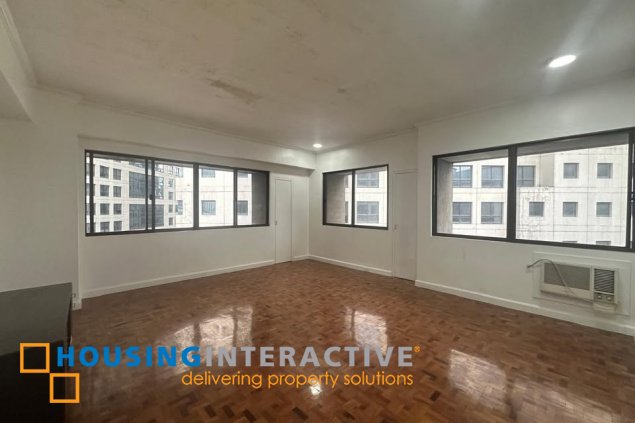 semi-furnished 3br unit with parking for sale in alexandra condominium