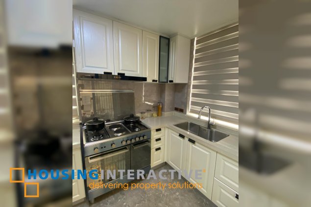 4-storey townhouse with pool and parking for sale in san juan city