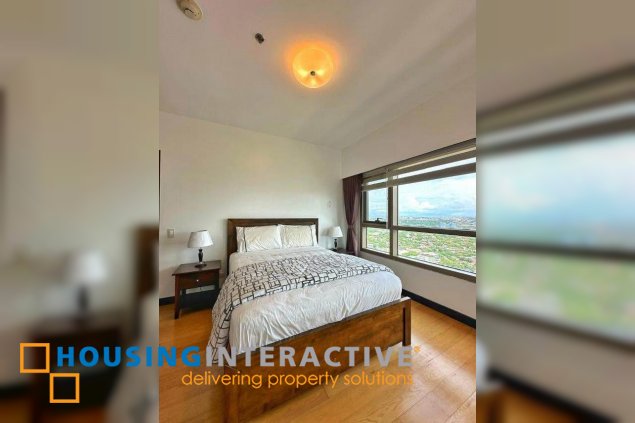 furnished 2br unit with parking for lease in the residences at greenbelt