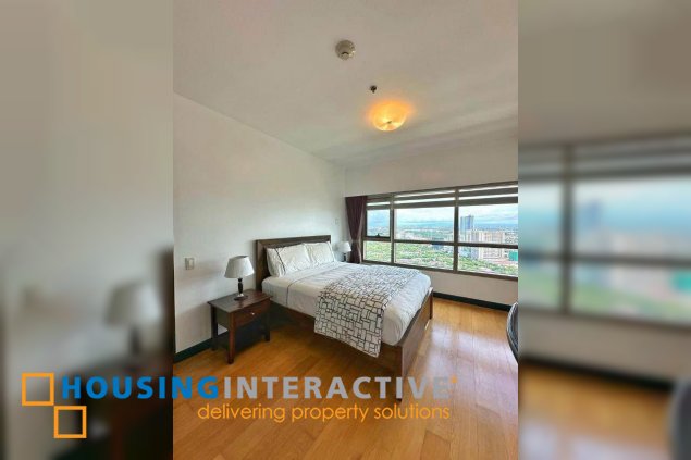 furnished 2br unit with parking for lease in the residences at greenbelt