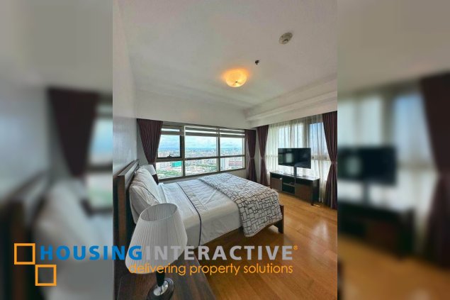 furnished 2br unit with parking for lease in the residences at greenbelt
