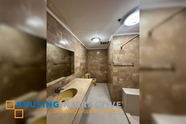 fully furnished 3br unit with balcony for lease in lpl plaza