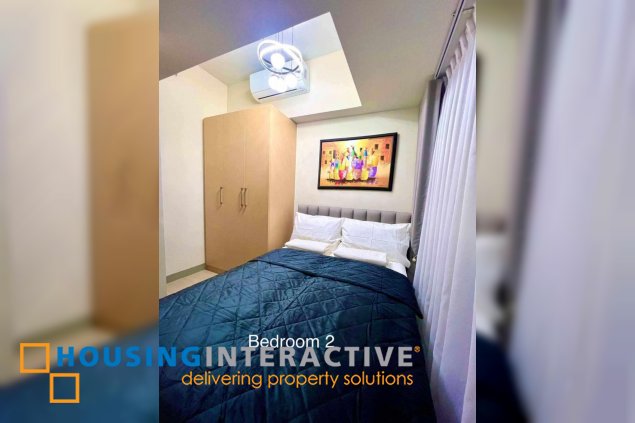 furnished 2br unit with balcony for lease in uptown parksuites