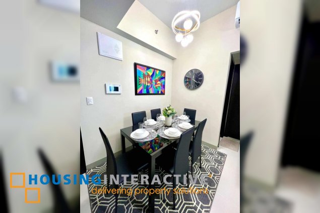furnished 2br unit with balcony for lease in uptown parksuites