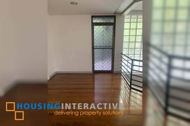 2-storey house for lease in valle verde 1