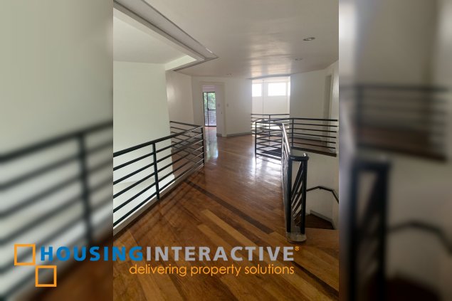 2-storey house for lease in valle verde 1