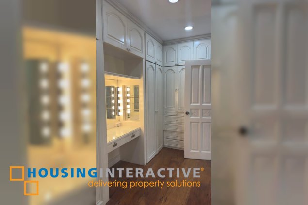house for sale in acropolis