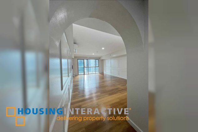 2br unit for sale in one serendra